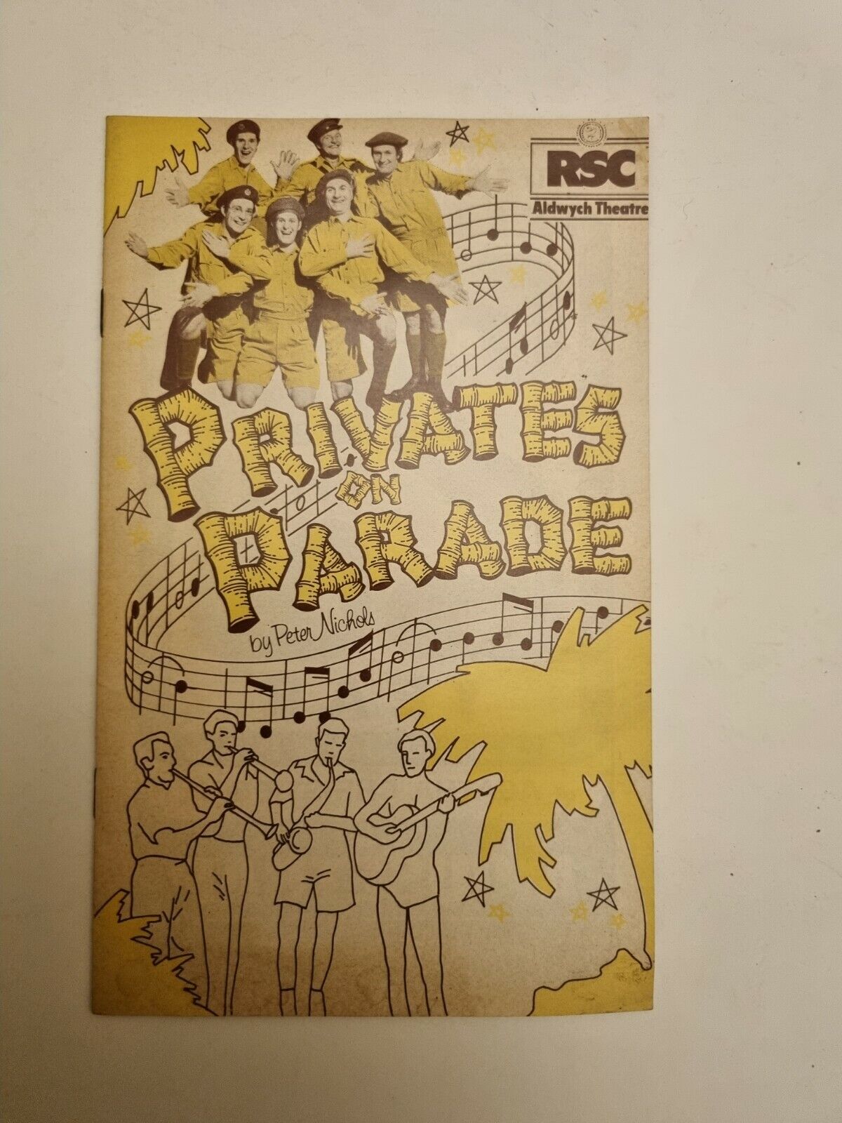 PRIVATES ON PARADE - DENIS QUILLEY NIGEL HAWTHORNE DAVID DAKER EMMA WILLIAMS Main Image