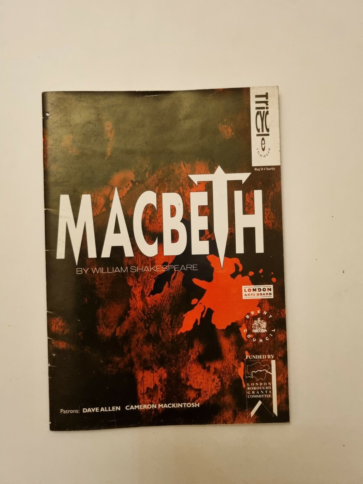 MACBETH - LENNIE JAMES HELEN McCRORY TOM CHADBON JOY RICHARDSON ASHA KAHLON Main Image