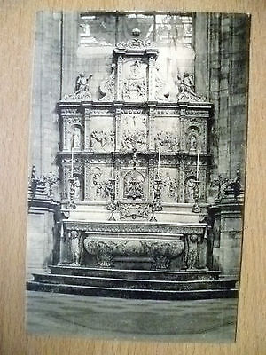 POSTCARD- EGLISE DES SS. MICHEL ET GUDULE AUTEL DE LA CHAPELLE DE SAINTE MAD.... Main Image