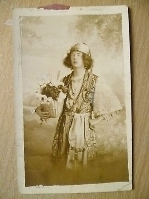 Postcard - Historical Figures Main Image