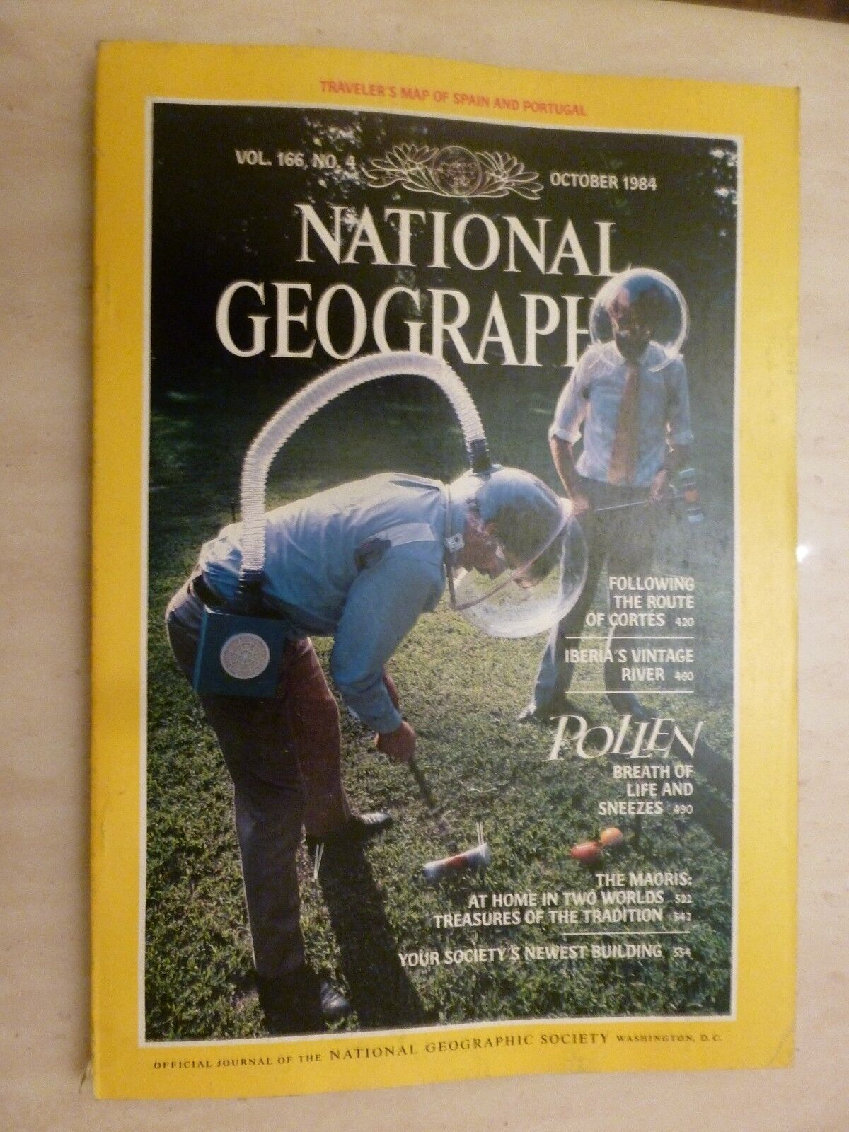 National Geographic- POLLEN BREATH OF LIFE AND SNEEZES - October 1984 Main Image