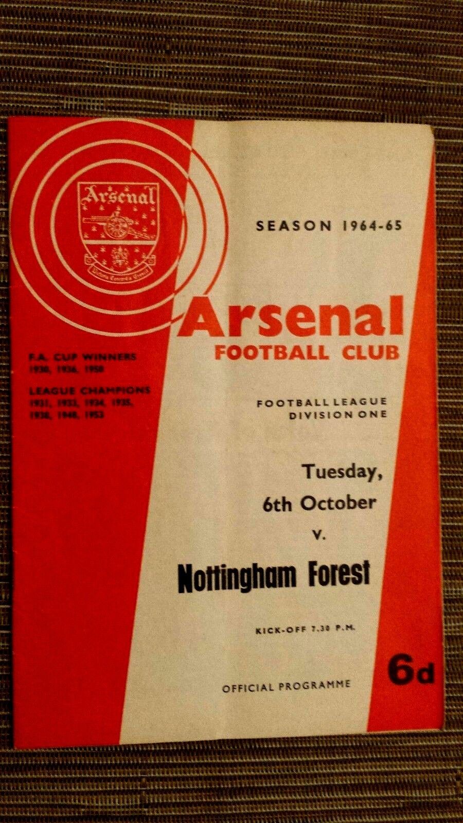 1964/65 FOOTBALL LEAGUE: ARSENAL v NOTTINGHAM FOREST - 6th OCTOBER Main Image