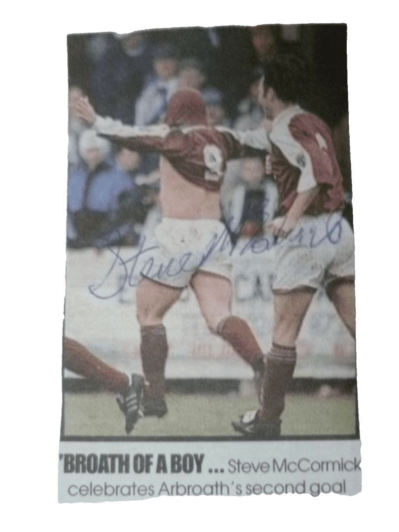 Steve McCormick Original Hand Signed Press Cutting Football Player Action photo Main Image