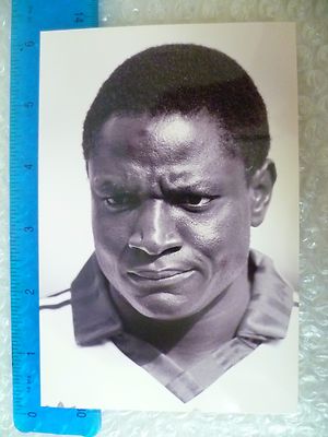 Rashidi Yekini Vitoria Setubal Vintage Empics Press Photo Portrait Nigeria 1990s Main Image